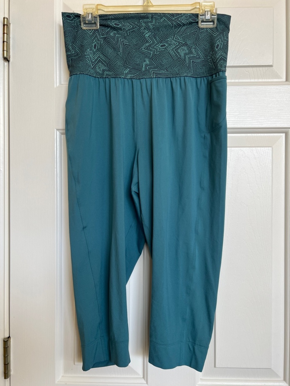 Patagonia capri leggings